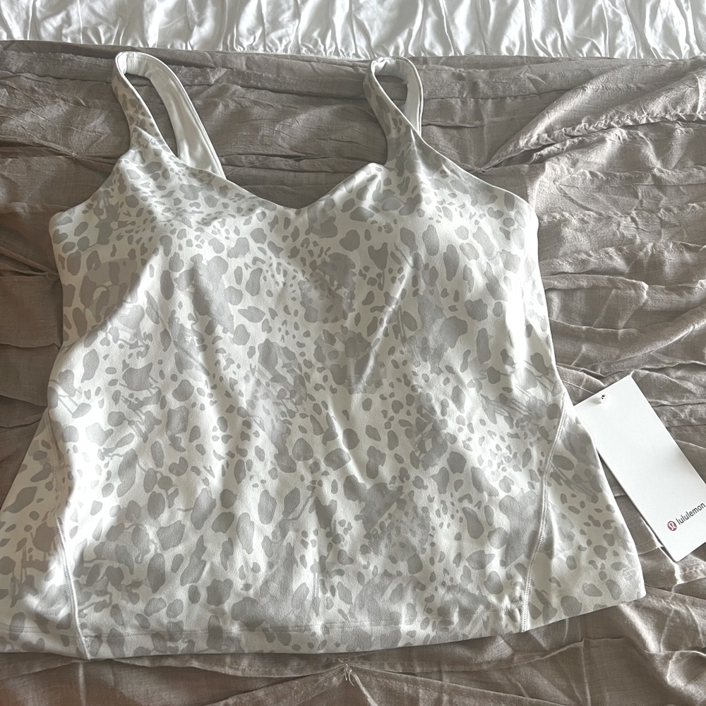 Lululemon align tank. Brand new never worn size 12
